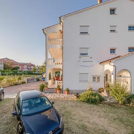 Spomenka Zvonko Apartment Lopar