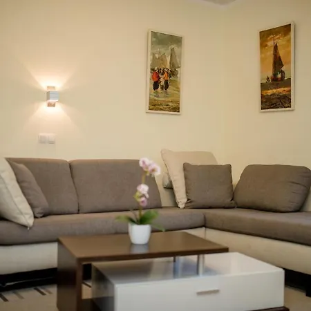 Spomenka Zvonko Apartment