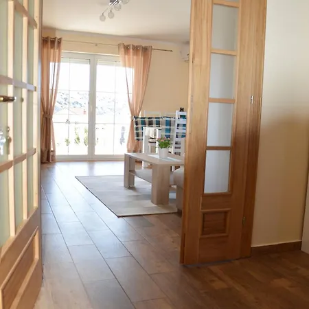 Spomenka Zvonko Apartment *