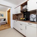 Spomenka Zvonko * Lopar