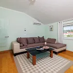 Spomenka Zvonko * Lopar