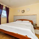 Apartament Spomenka Zvonko Lopar