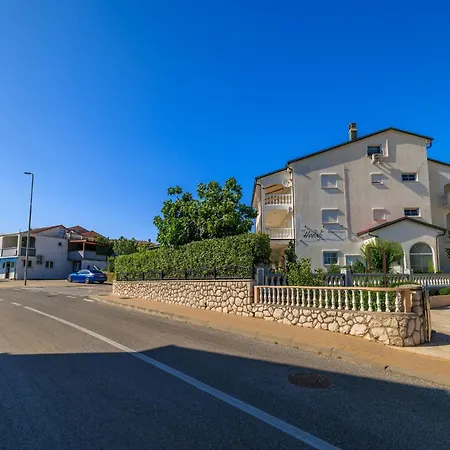 Apartament Spomenka Zvonko Lopar