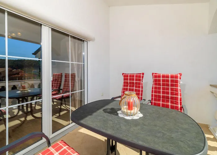 Spomenka Zvonko Apartment Lopar