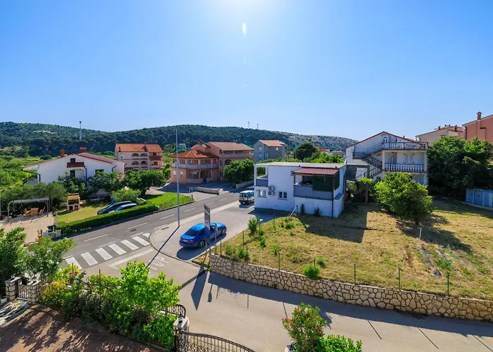 Spomenka Zvonko Apartment Lopar